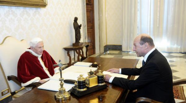 vizita basescu vatican papa benedict