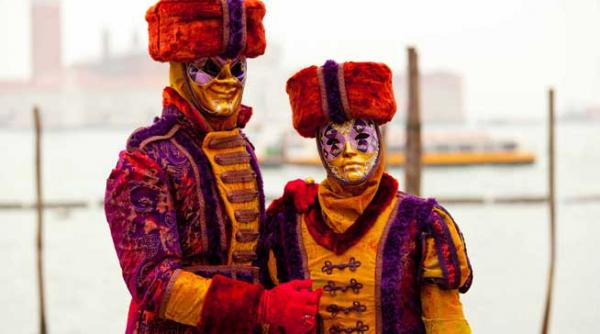 masti romanesti pe strazile venetiei