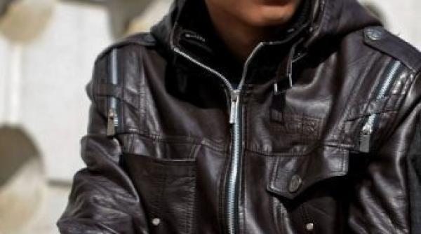 copil al strazii afgan in drum spre covorul rosu al premiilor oscar povestea incredibila a lui fawad mohammadi