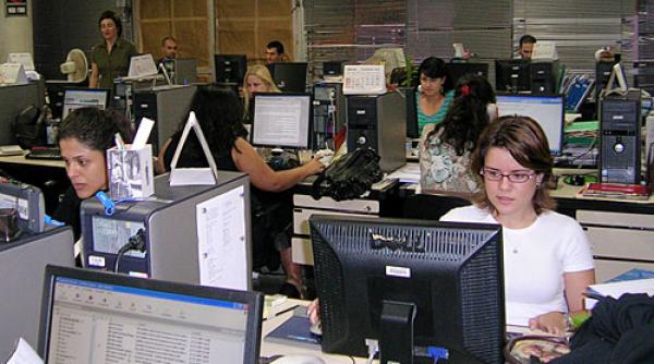 parlamentul european a pus pe agenda interdic ia infiltrarii agen ilor sub acoperire in redac ii