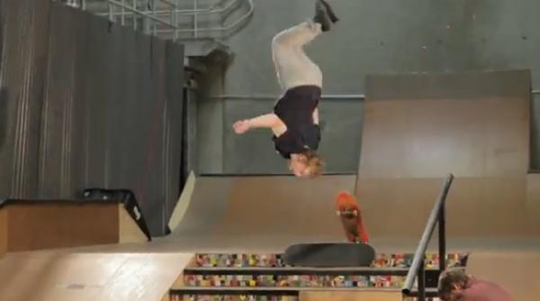 uimitoarea cascadorie a unui skater care a adunat 2 6 milioane de vizualizari pe youtube in doar cateva zile