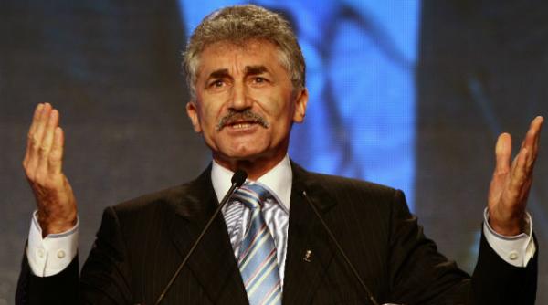 oltean pdl trebuie sa coboare din spinarea lui basescu