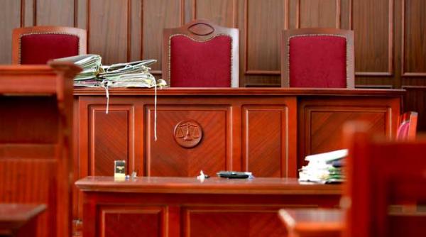 protestul magistratilor impotriva lui ghica si danilet