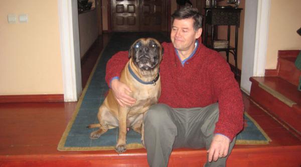 larry wats diabolizarea romaniei o opera bine lucrata si din est si din vest