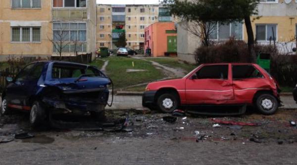 masina primarului din deta pedelistul petru roman abandonata dupa ce a provocat un accident in serie
