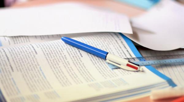 burse pentru studentii romani in marea britanie