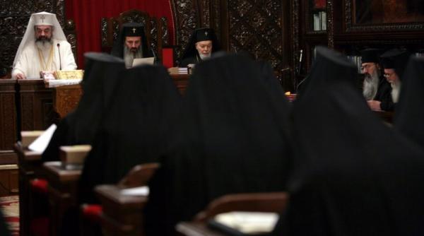 sfantul sinod al bor preotii nu vor mai cere bani pentru inmormantare de la familiile sarace