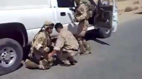 soldatii irakineni urmeaza exemplul armatei americane video