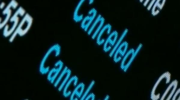 nord estul statelor unite blocat de o furtuna de zapada 2 600 de zboruri anulate