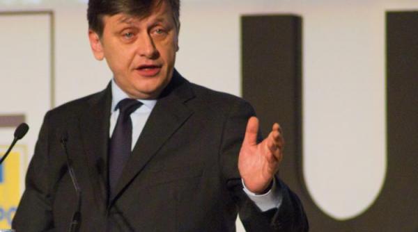 antonescu basescu se indeamna la dispute meschine vom revizui constitutia astfel incat regulile sa nu mai fie interpretabile live text