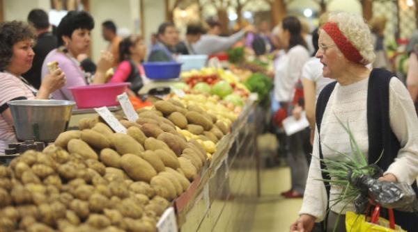 ce produse s au scumpit cel mai mult luna trecuta plus unde a existat o ieftinire cu 0 01