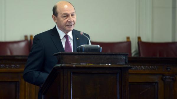 declaratie basescu parlament