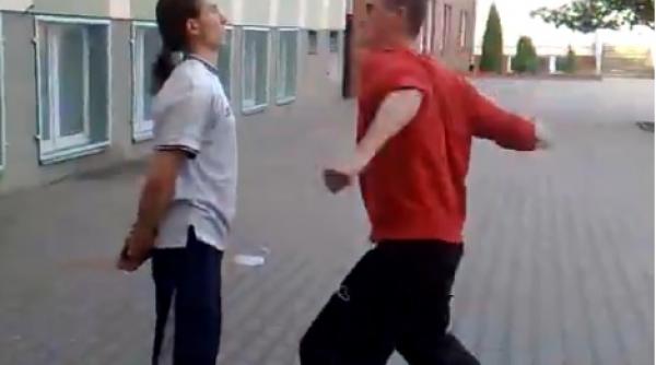 la un centimetru de moarte cum era sa si omoare prietenul dintr o joaca video