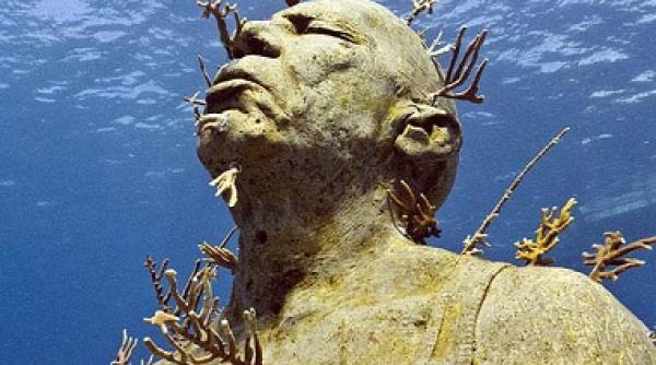 muzeu sub apa sau localitate scufundata atractii inedite pe care nu trebuie sa le ratezi