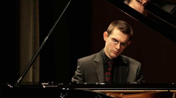 la ateneu pianistul tchorzewski cu un recital de exceptie