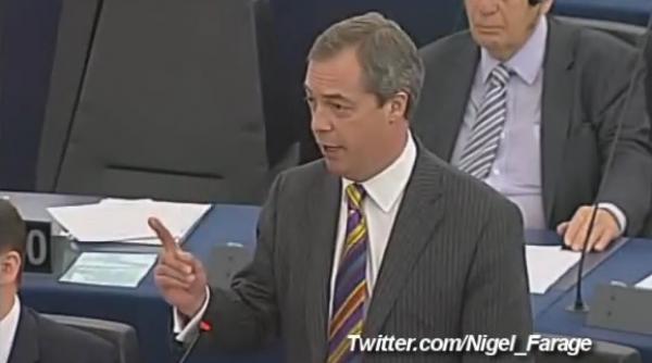 un parlamentar britanic s a dezlantuit impotriva romaniei in parlamentul european doar un bulgar a incercat sa ne apere video