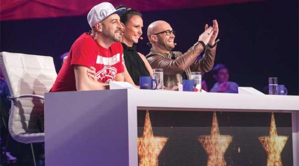 incepe romania danseaza bendeac face show crbl e cusurgiu monica le da curaj concurentilor