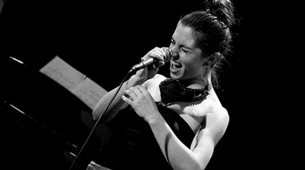 luiza zan trio feat dave stamps sua la teatrul de arta bucuresti