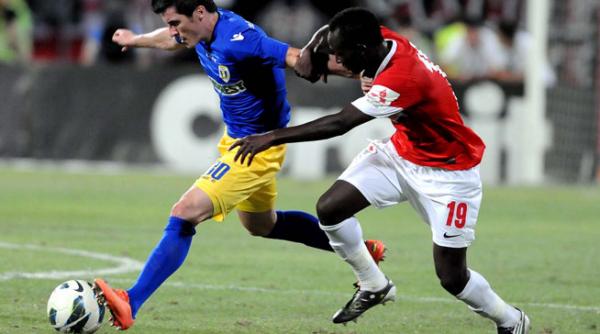 cu banii la zi cu fotbalul in urma