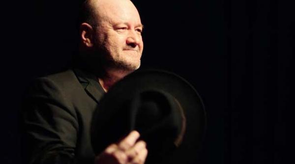 nicu alifantis nu mi a trecut prin minte niciodata nici sa valorific poezia romana nici s o omagiez am invatat in timp s o respect