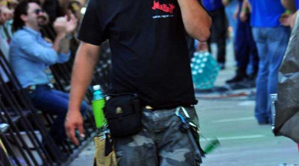 concert caritabil cu niste baieti zob pistol cu capse east roots subcarpati