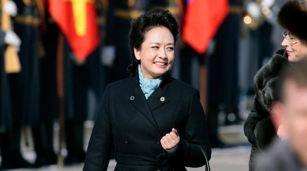 in trendul lui kate si michelle obama o noua prima doamna primeste atentia excesiva a presei foto