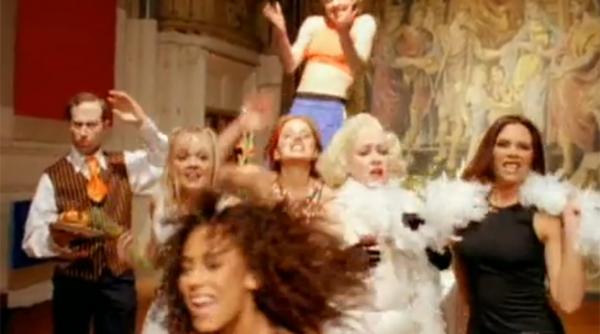 victoria beckham paraseste oficial grupul spice girls