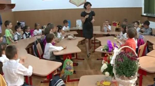 clasa pregatitoare parintii iau lectii despre cum sa dea spaga pentru inscriere