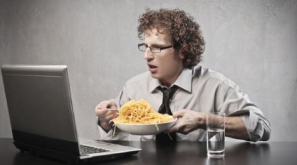 4 obiceiuri care iti fac rau zilnic fara sa stii si nu e vorba de tigari bautura sau junk food