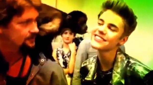 cantaretul justin bieber a ramas fara maimuta