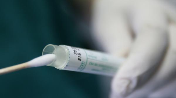 o forma necunoscuta de gripa aviara a facut deja doua victime in china