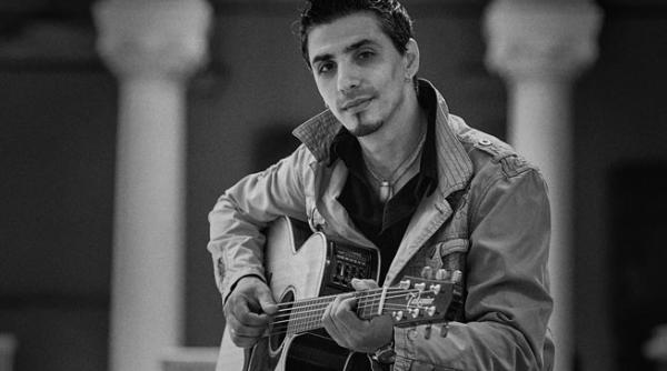 jul baldovin lanseaza acasa la mojo