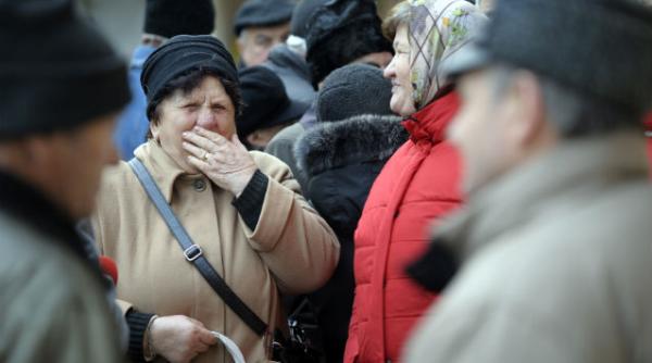 numar pensionari romania 2012