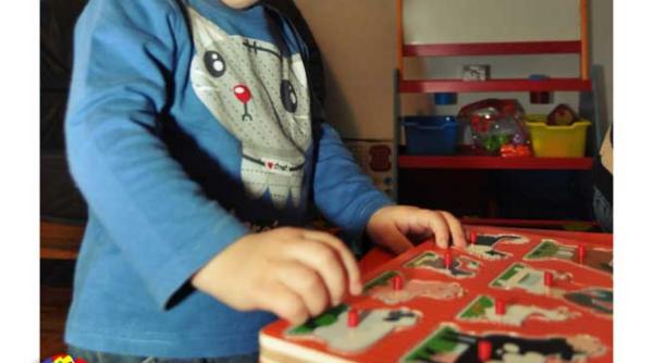 ajuta un copil autist sa zambeasca ajuta l pe mihnea