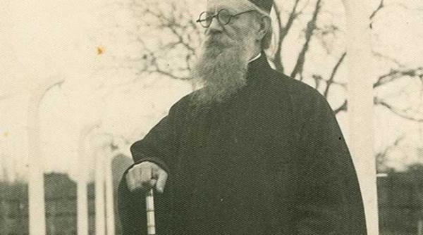 muntele credintei rolul bisericii in viata romanilor o conferinta a arhimandritului scriban avem datoria de a ne naste din nou