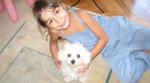 geniu de mica o fetita de 7 ani din romania are un iq mai mare decat hillary clinton