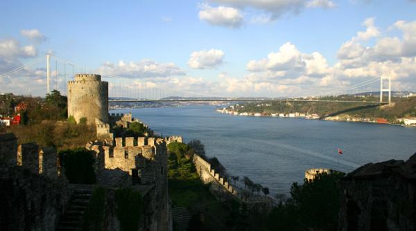 turcii vor sa construiasca un canal paralel cu bosforul