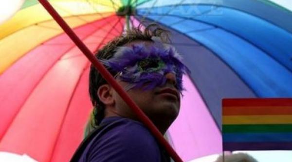 asociatia accept cere cncd si pnl sanctionarea declaratiilor publice homofobe ale lui puiu hasotti