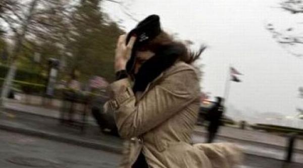 cod galben de vant puternic in sase judete pana la ora 15 00 vezi zonele afectate