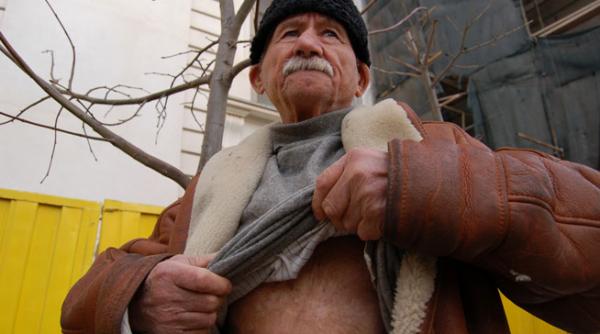 i au dat foc parintii si fratii sai au murit arsi el a scapat printr o minune