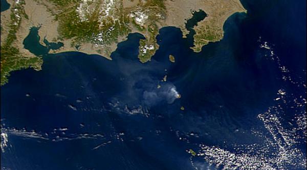 serie de 12 cutremure pe o insula situata la sud de tokyo nu a fost emisa avertizare de tsunami