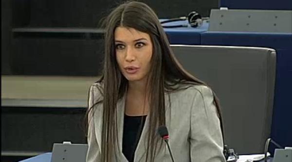 eba regina gafelor la strasbourg a citit un discurs pregatit pentru o alta dezbatere uluind asistenta video