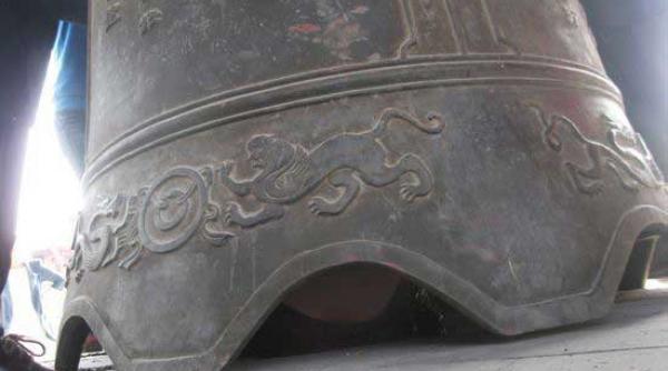 s a dus intr un templu budist sa se roage ce i s a intamplat acolo intrece orice imaginatie video