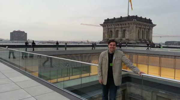 exclusiv povestea romanului din marea politica germana