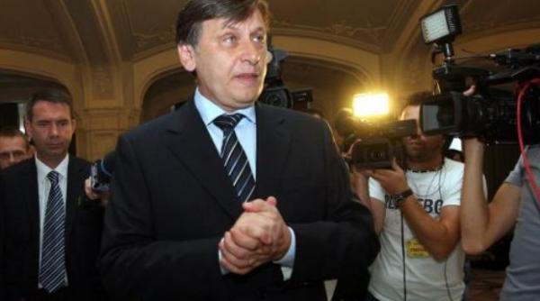 crin antonescu ii ameninta pe disidenti cu excluderea din pnl bigamia politica nu poate fi tolerata