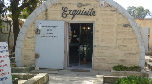 ta qali satul produselor de artizanat din malta