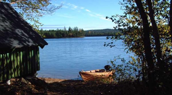 esente tari legenda lacului cu pesti