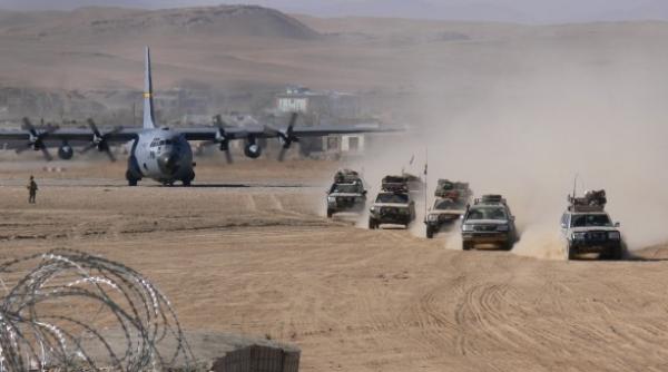 patru militari nato au murit in conditii suspecte in urma prabusirii unui avion in sudul afganistanului