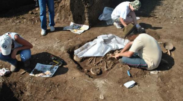 ce detaliu surprinzator despre stramo ii no tri a eviden iat un sit arheologic descoperit in prahova