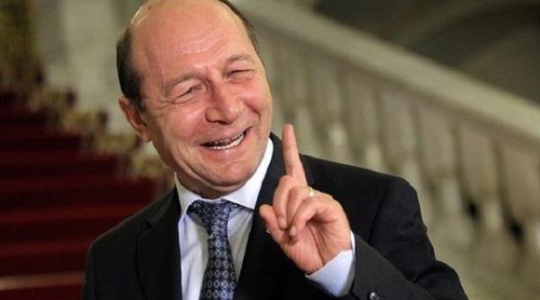 cu ocazia zilei mondiale a libertatii presei presedintele traian basescu trimite jurnalistilor un mesaj despre tarie